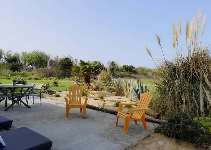 Holiday home Maison Au Pied Des Dunes, 200m De La